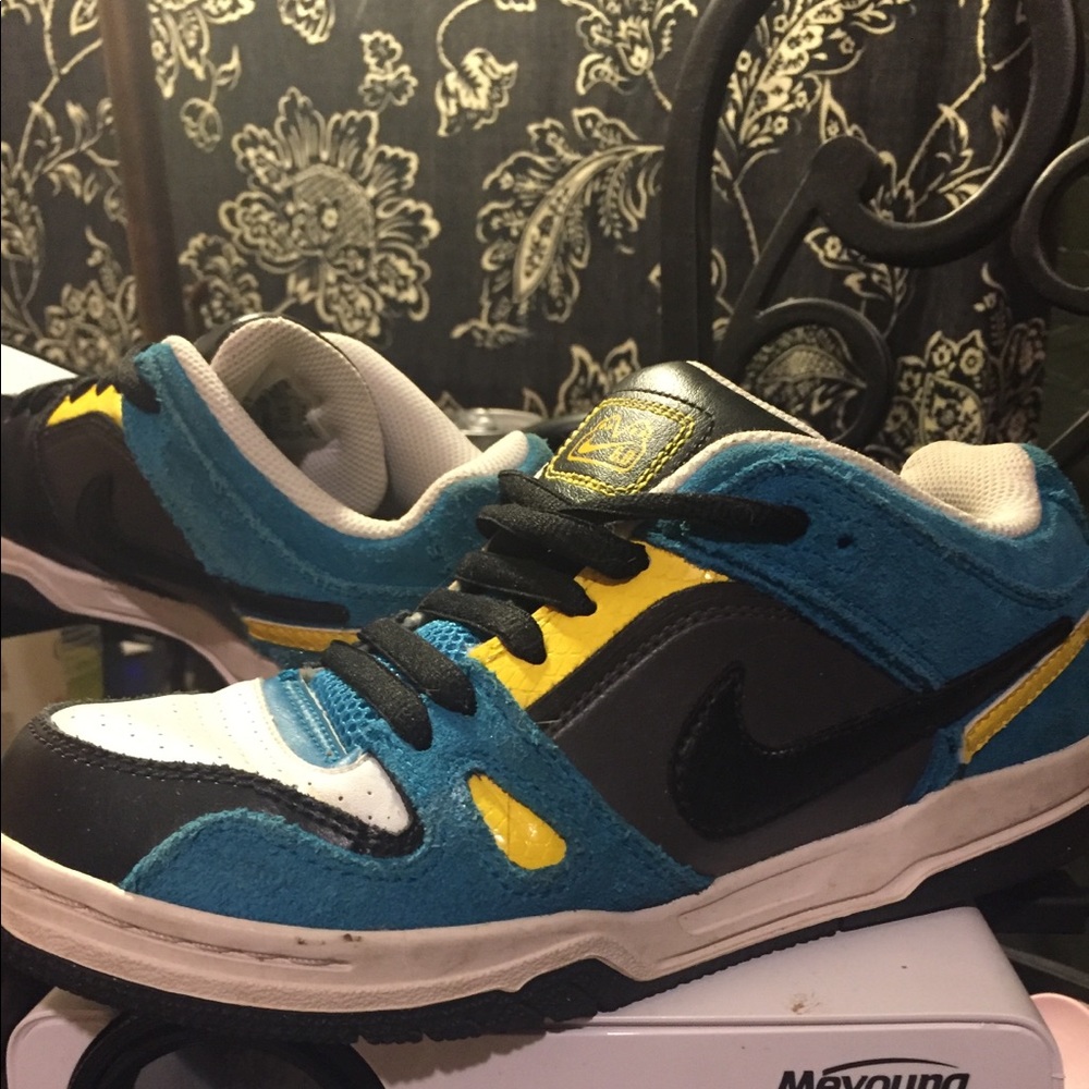 Nike shoes